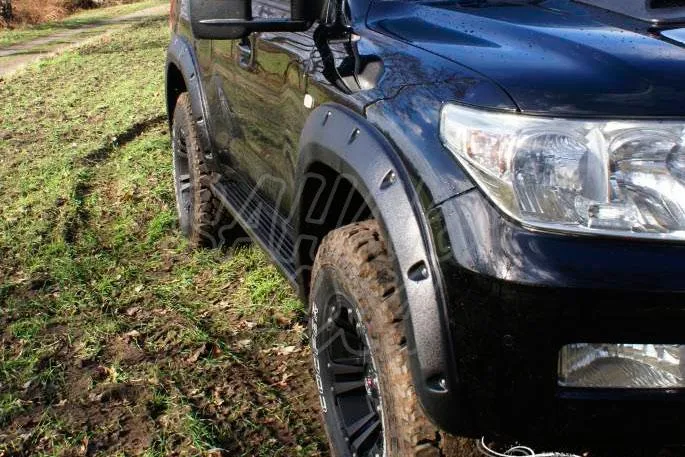 Aletines +50mm (acabado liso) para Toyota Land Cruiser 200
