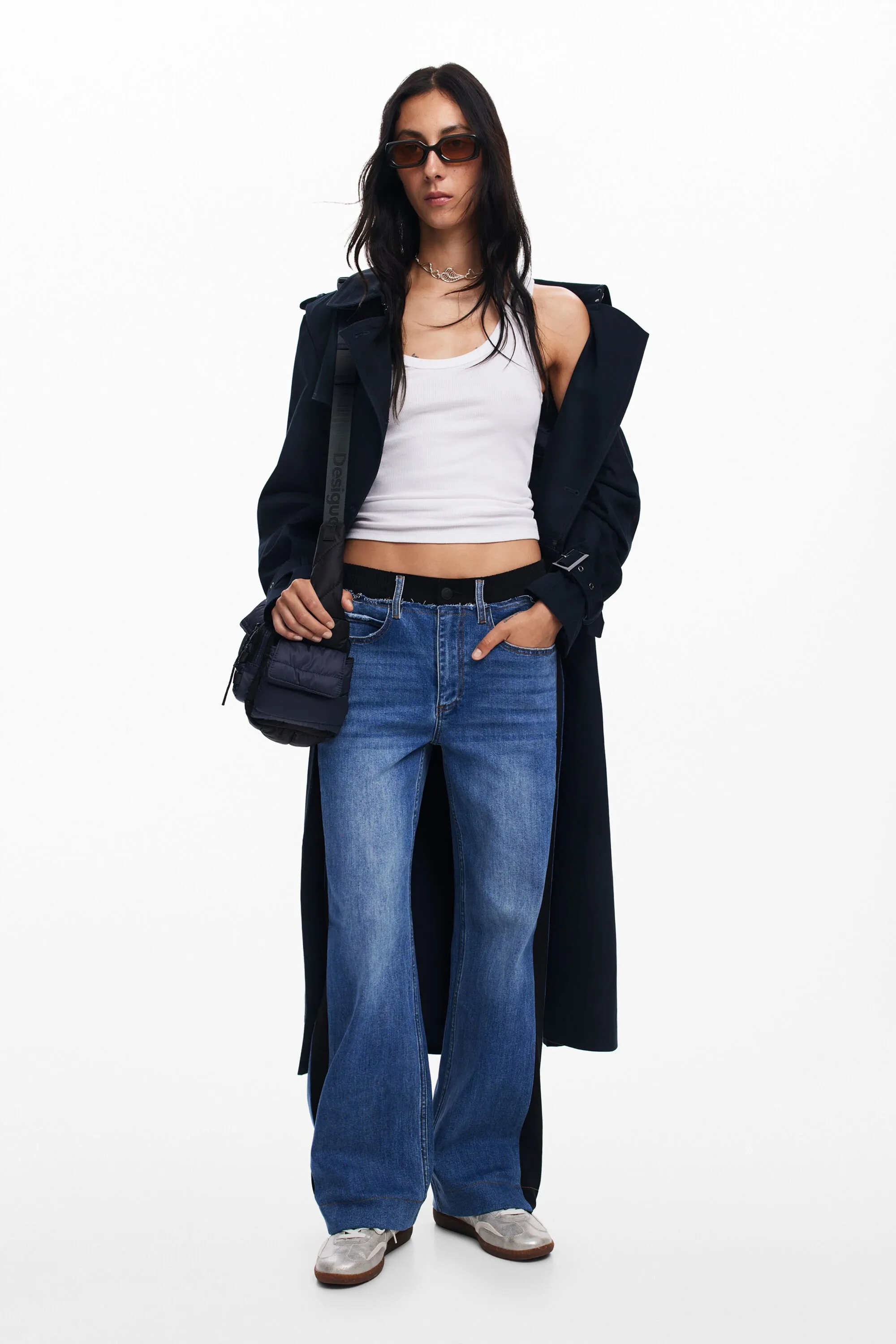 Pantalón vaquero combinado